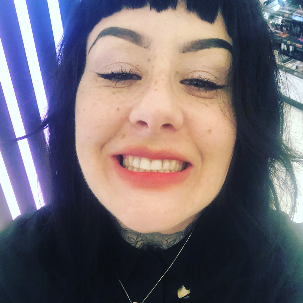 Meet your Posher, Andrea